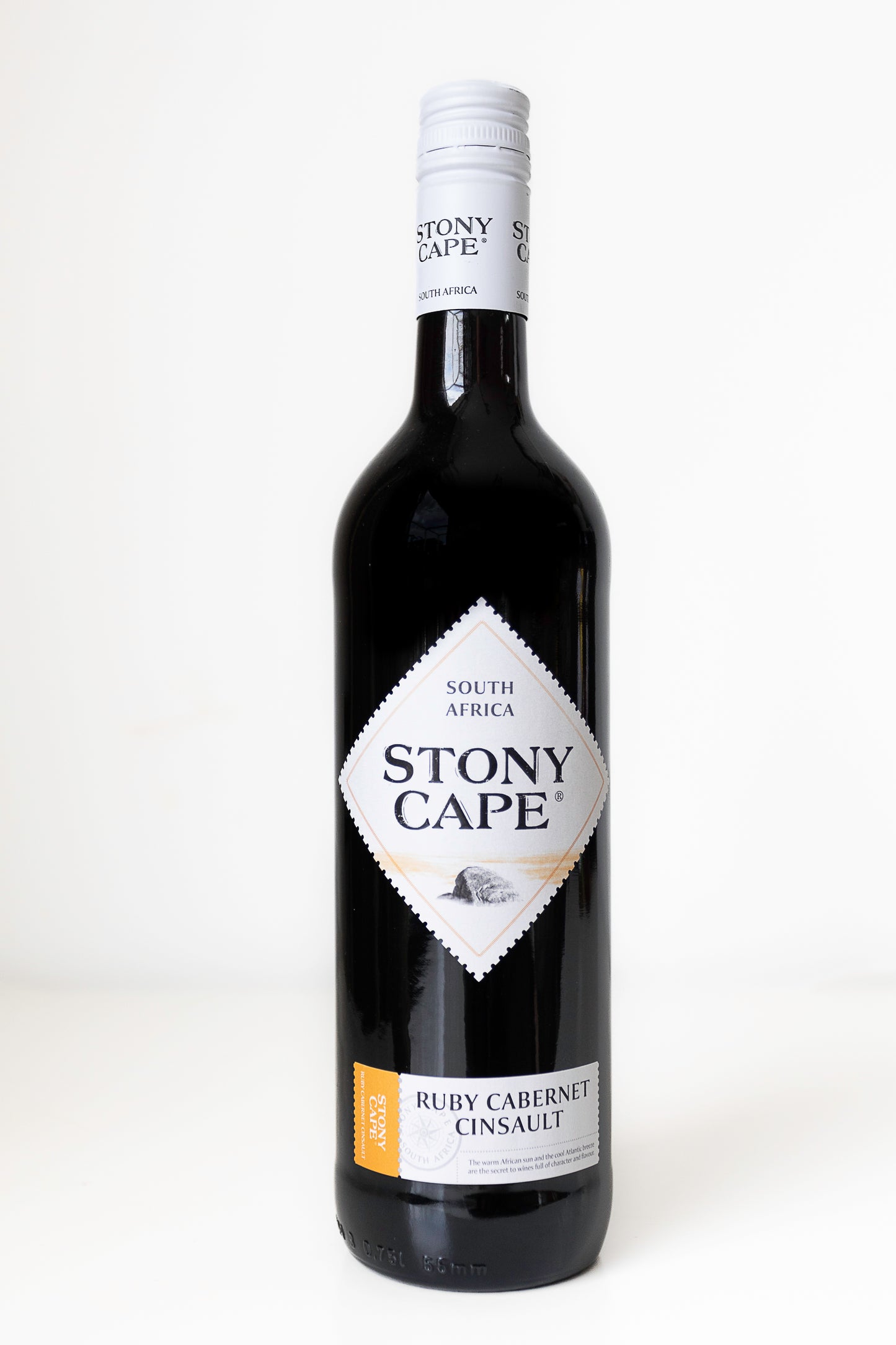 Geschenkpakket Boeket Flower Lady* + Rode wijn Ruby Cabernet Cinsault (Zuid Afrika)