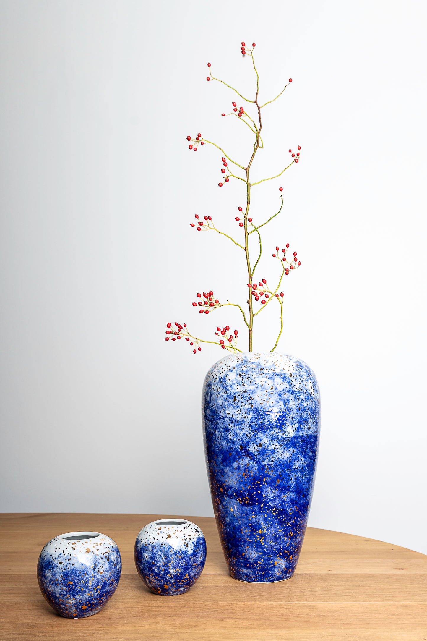 Koningsblauwe vazen met gouden details *